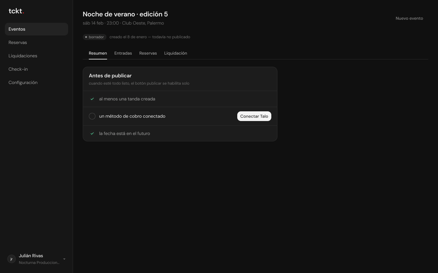 Panel administrativo de TCKT con la lista de pasos antes de publicar un evento.
